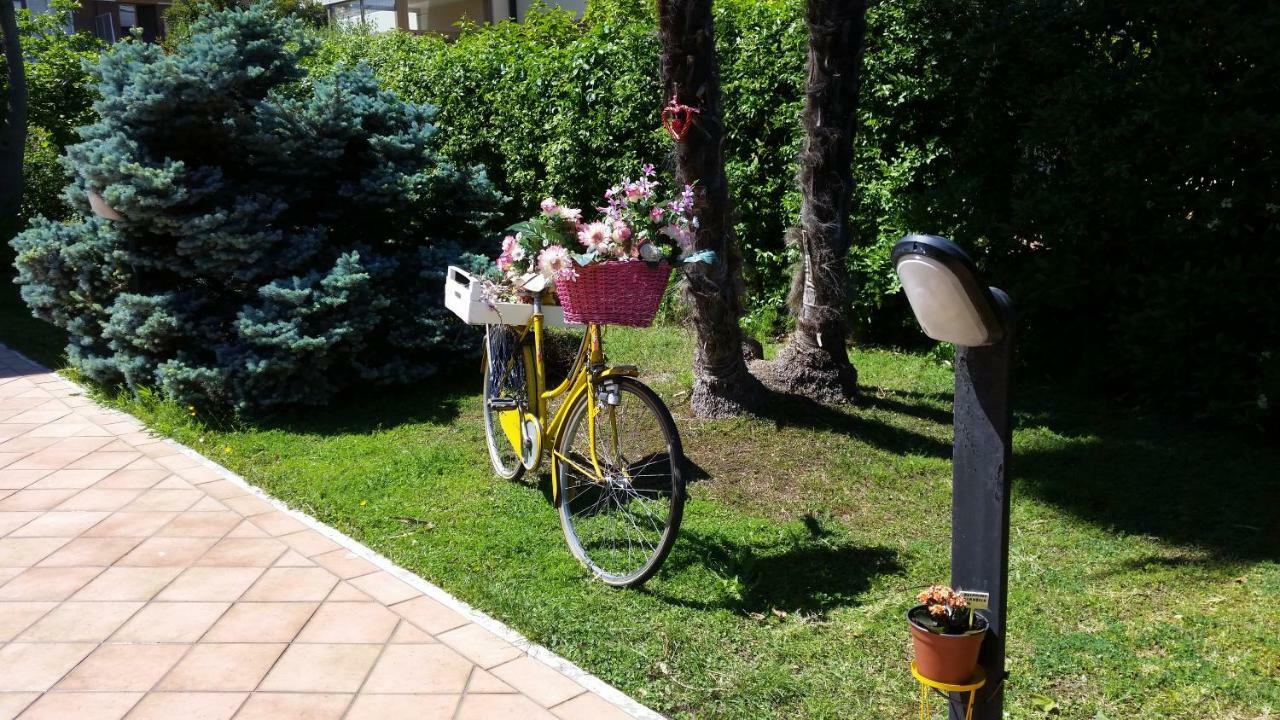 Home Denise E Luca Latina Exteriér fotografie