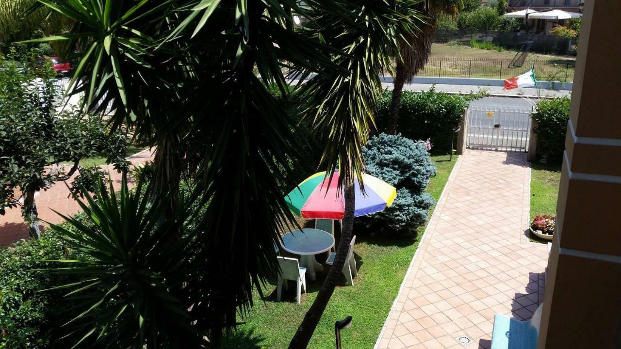 Home Denise E Luca Latina Exteriér fotografie