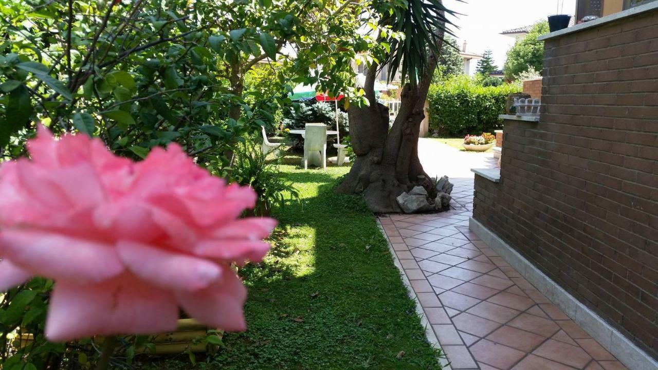 Home Denise E Luca Latina Exteriér fotografie